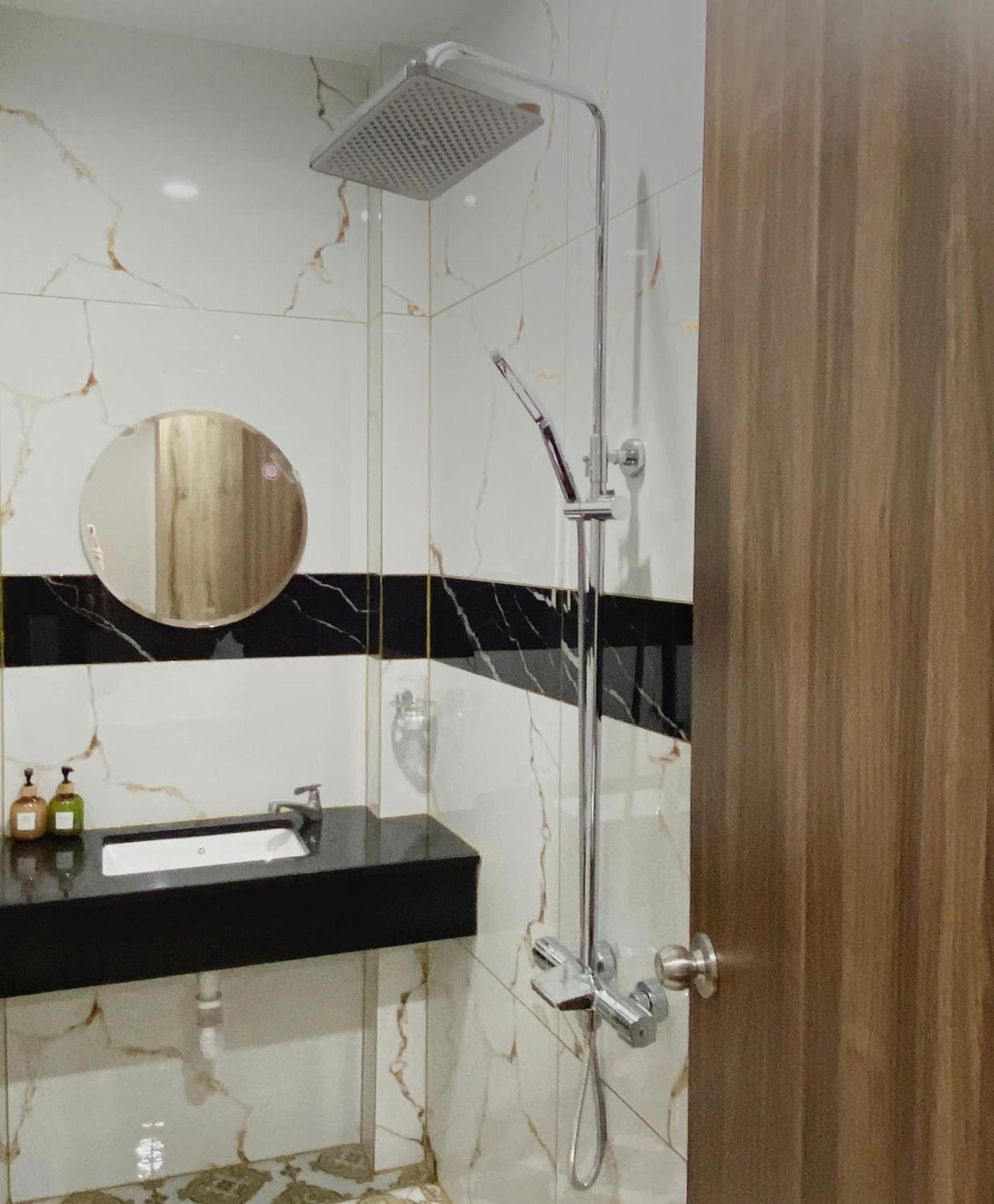 Thanh Binh Premium Hotel Хошимин Экстерьер фото